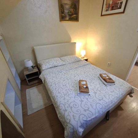 Apartment Sleep'N Drive Belgrado Esterno foto